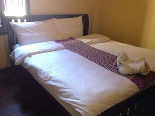 Central Backpacker Hostel Luang Prabang Extérieur photo